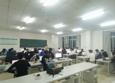 成圖大賽培訓助力學生成長，高等教育培訓展現新活力